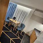 Richmount 아파트 *