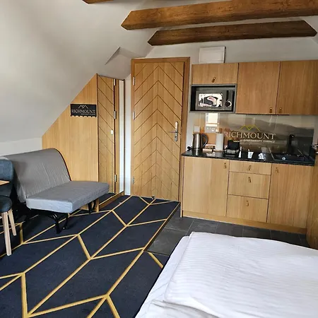 Apartament Richmount *
