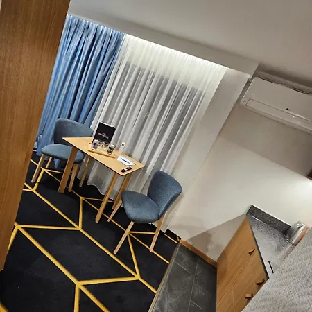 Richmount Apartmán *