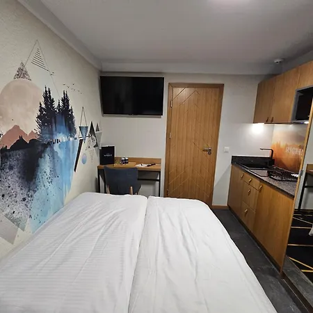 Richmount Apartament *