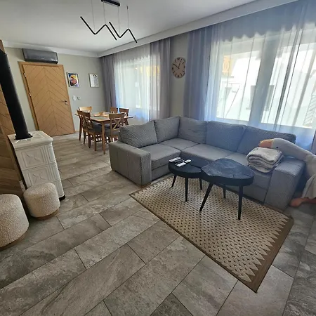 Apartament Richmount *