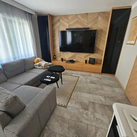 Richmount Apartament *