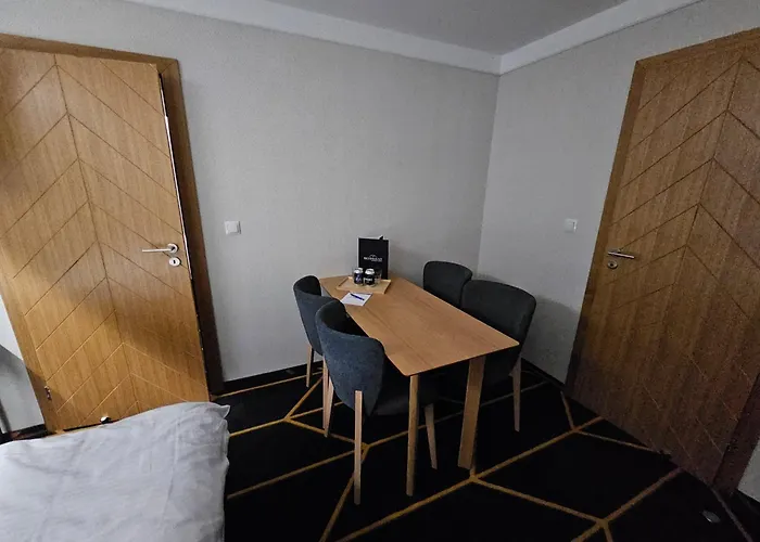 Richmount كارباش